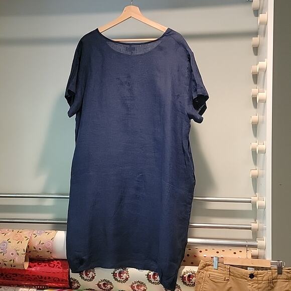 The Shanty Corporation. Navy Dress. Coverup. Size Medium Large. 100% Linen. - Picture 4 of 5